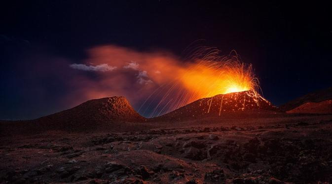 Gunung La Fournaise, Pulau Réunio. (Gaby Barathieu/National Geographic)