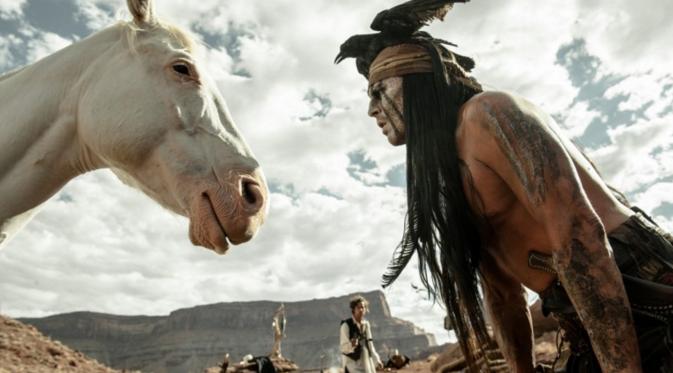 Johnny Depp saat berakting dalam The Lone Ranger