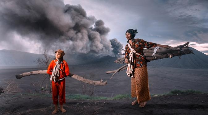 Warga suku Tengger di kawasan Bromo. (Rarindra Prakarsa/Barcroft Images)