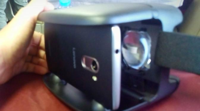 Lenovo Virtual Reality di Vibe K4 Note. (Liputan6.com/M Wahyu Hidayat)