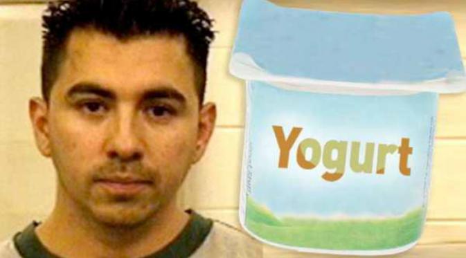 Pegawai sebuah supermarket sengaja menaruh spermanya di dalam sampel yogurt (thesmokinggun.com)