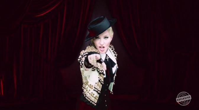 Para penggemar tidak setuju bahwa Madonna merupakan satu-satunya musisi yang tampil untuk mengenang Prince di Billboard Music Award 2016.