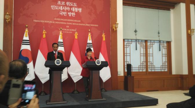 Presiden Jokowi dan Presiden Korea Selatan Park Geun-hye (Liputan6.com/ Silvanus Alvin)