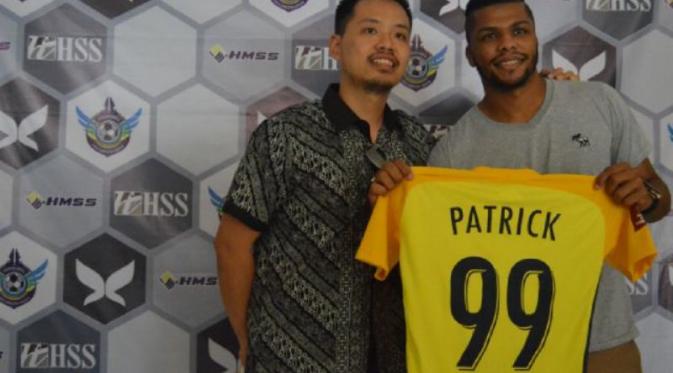 Persegres Gresik United resmi meminang striker asal Brasil Patrick Da Silva (Liputah6.com / Dhimas Prasaja)