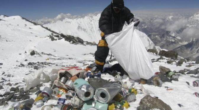 5 'Surga Dunia' Ini Terancam Punah, Termasuk Bali? Everest, Nepal (AFP)