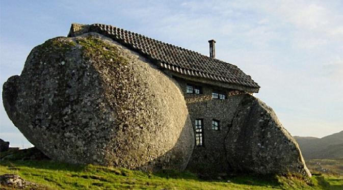 Rumah batu di Portugal (sumber. Elitereaders.com)
