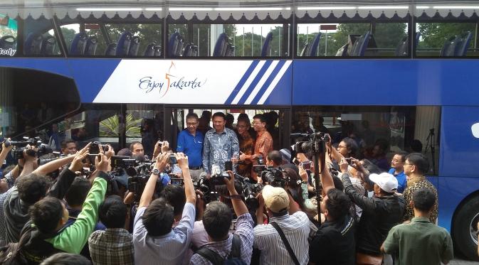 Bus berkapasitas 60 orang itu akan digunakan untuk bus wisata dan mendukung program Enjoy Jakarta. (Liputan6.com/Delvira)