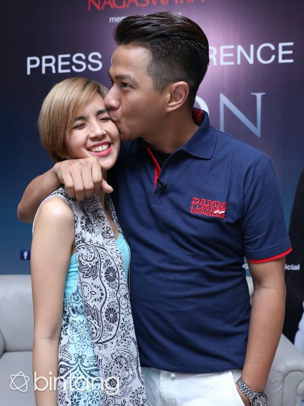 Delon dan sang istri, Yeslin Wang. (Andy Masela/Bintang.com)