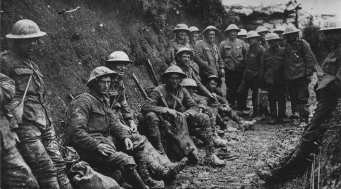 Tentara Inggris pada Perang Dunia I (Wikipedia).