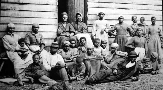 Perbudakan menjadi isu yang ramai diperbincangkan di masa itu (latinamericanstudies.org).