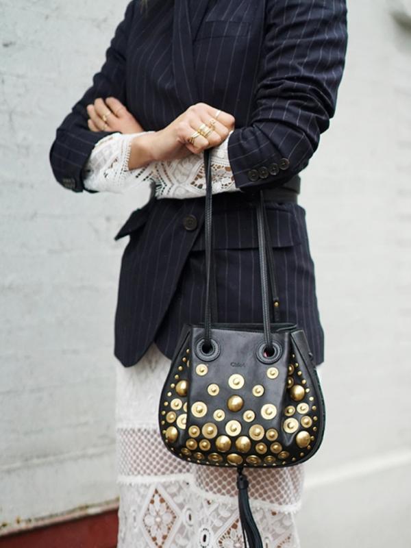 Tren fashion yang wajib dicoba oleh wanita karir. (via: purewow.com)