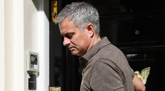 Manajer asal Portugal, Jose Mourinho. (AFP/Leon Neal)
