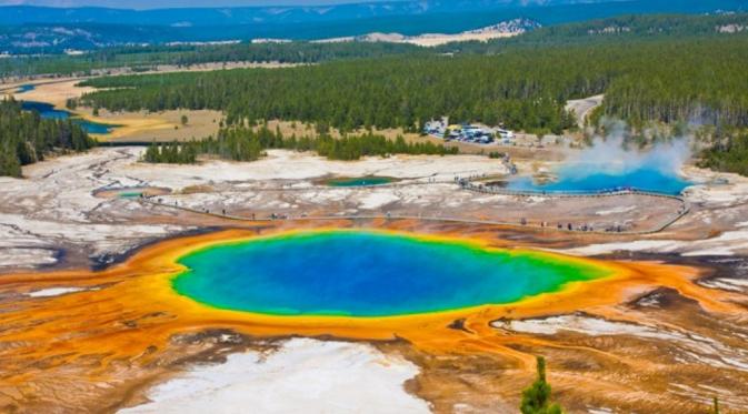 Taman Nasional Yellowstone, Amerika Serikat. (grameen-info.org)