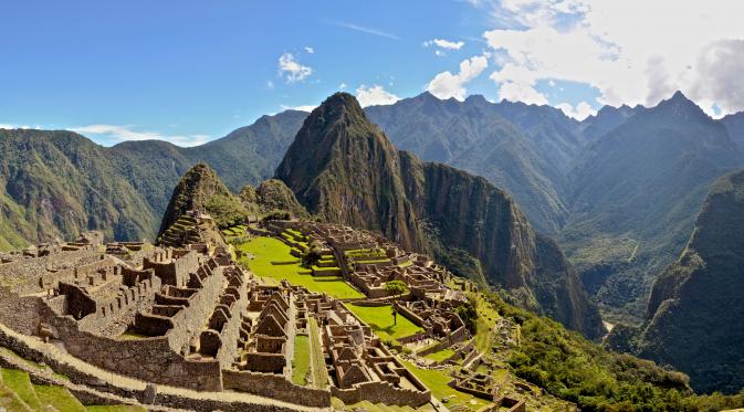 Situs warisan dunia UNESCO, Machu Picchu, yang sekarat karena terlalu banyak didatangi turis. (edugeography.com)