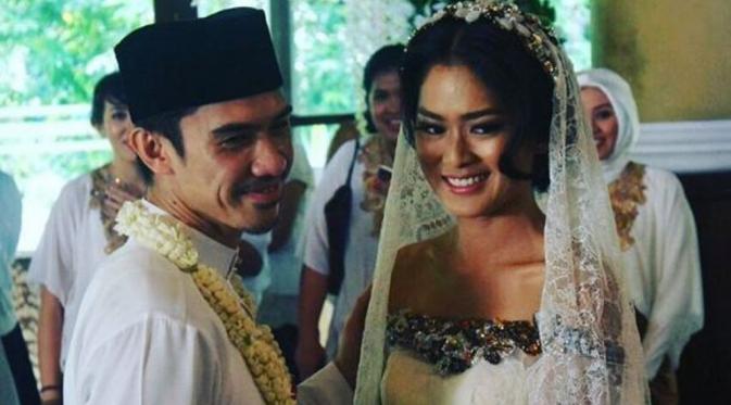 Prisia Nasution dan Iedil Putra menikah Rabu, 1 Juni 2016 [foto: instagram/farahrani]