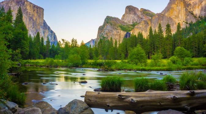 Taman Nasional Yosemite, California. (tiffanynguyen/Getty Images)