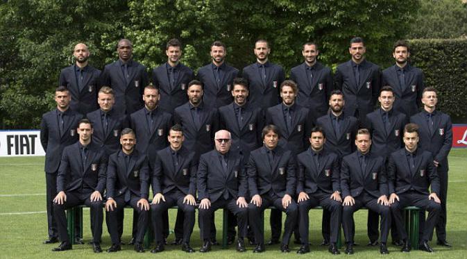 Italia tampil dengan busana formal serba hitam di Piala Eropa tahun ini (FIGC)