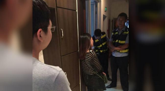 Sang pria akhirnya menelepon polisi atas aksi ekstrem yang dilakukan oleh gadis 19 tahun itu (Shanghaiist)