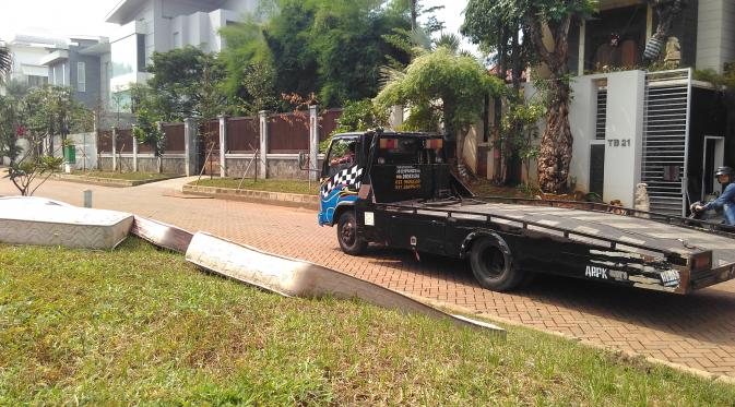 Penampakan Perumahan Pantai Mutiara usai diterjang rob (Liputan6.com/Muslim)