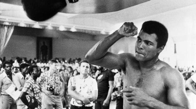 Ikon tinju yang menjadi legenda sepanjang masa, Muhammad Ali meninggal dunia pada hari Jum’at tanggal 3 Juni 2016. 