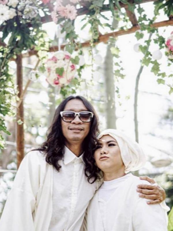 Momen pernikahan Aming dan Evelyn. (instagram/Bintang.com)