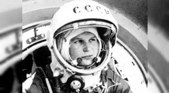 Valentina Tereshkova, perempuan pertama yang berhasil ke angkasa luar (Public Domain)