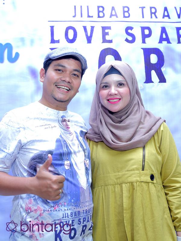 Indra Bekti dan istri (Andy Masela/Bintang.com)