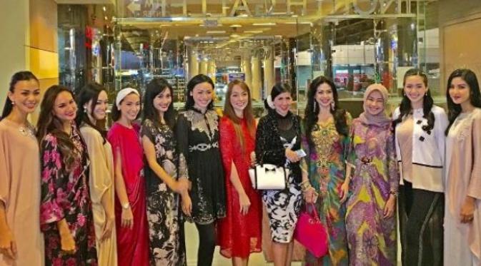 Reuni Puteri Indonesia pada pertengahan 2016. (Instagram - @arohali)