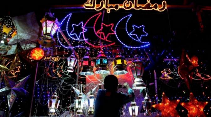 Penduduk Mesir memiliki tradisi tersendiri selama bulan Ramadan. Sumber: Egyptianstreets.com