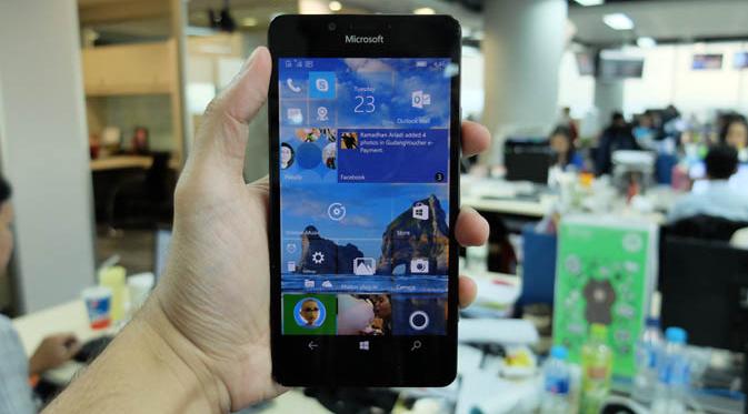 Microsoft Lumia 950: Awal Kebangkitan Microsoft di Industri Smartphone Dunia? (Liputan6.com/ Jeko Iqbal Reza)