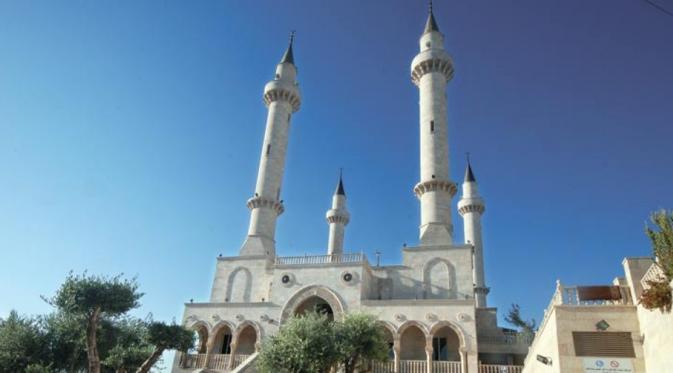 Masjid di Abu Ghosh, Israel. (globes.co.il)