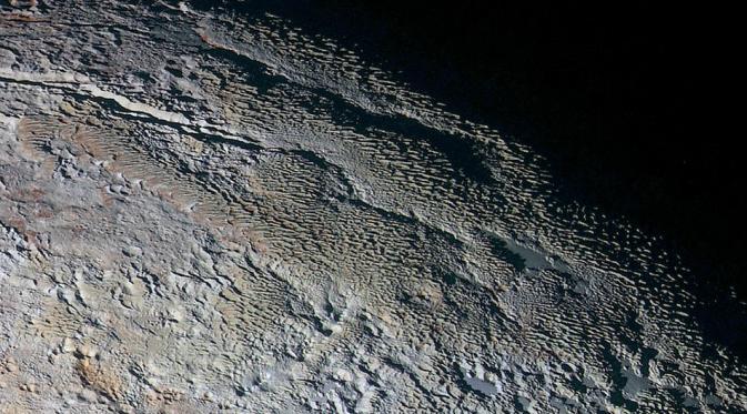 New Horizon berhasil mengambil gambar permukaan Pluto dari dekat (NASA)