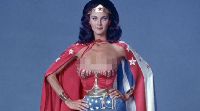 Lynda Carter, aktris yang pertama kali membawa sosok pahlawan super wanita, Wonder Woman, akan kembali berakting di layar kaca.