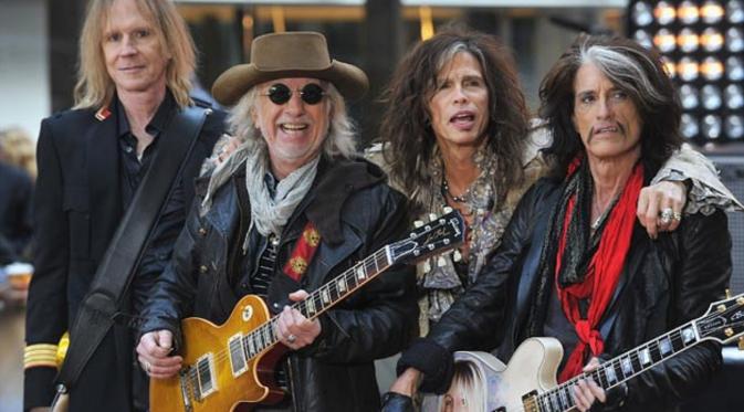  Aerosmith yang aktif di industri musik sejak 1970 silam, terdiri dari Steven Tyler, Joe Perry, Brad Whitford, Tom Hamilton dan Joey Kramer akan mengucapkan selamat tinggal kepada penggemar (Aceshowbiz)