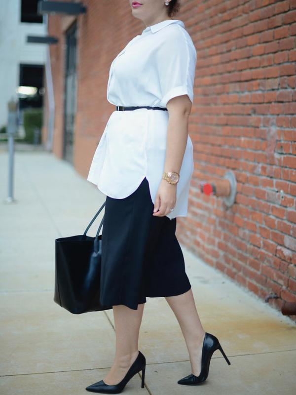 CULOTTES WITH A BELTED BUTTON DOWN. Sumber : purewow.com