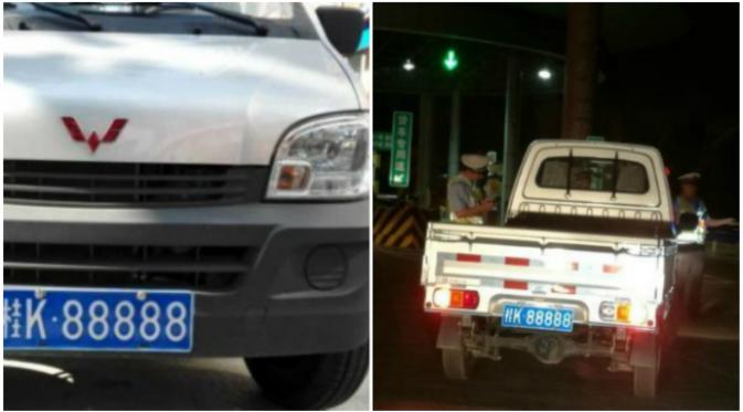 Polisi China tidak percaya sebuah mobil seharga Rp 59 juta dipasangi plat nomor khusus senilai Rp 2 miliar. (Sumber Shanghaiist.com)