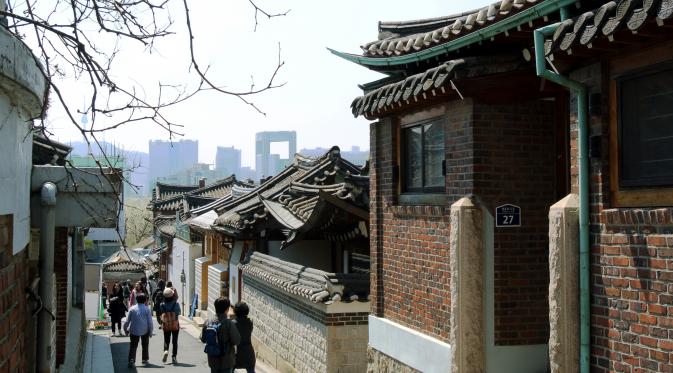 Di antara gedung-gedung pencakar langit yang menjulang, Kota Seoul menyimpan banyak kisah horor (Wikipedia)