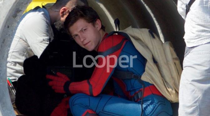 Tom Holland sebagai Spiderman. foto: looper