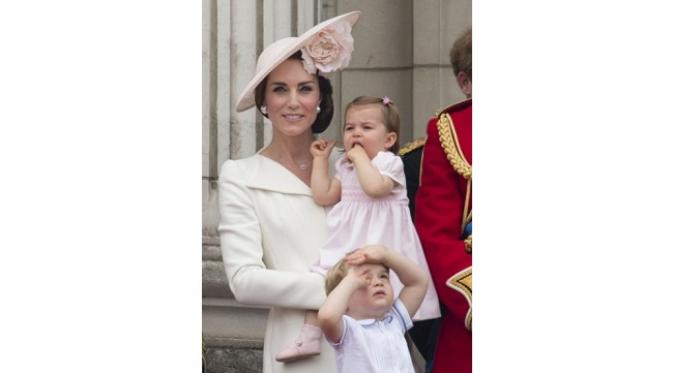 Kate Middleton saat Queen's 90th birthday di The Mall, London pada 11 Juni 2016.(sumber. Time.com)