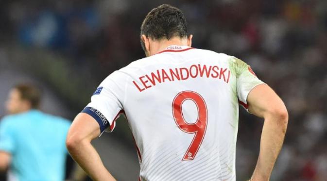 Striker tim nasional Polandia, Robert Lewandowski. (AFP/Bertrand Langlois)