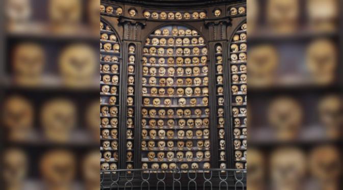 San Martino. Sejumlah gereja dan biara di Eropa menjadikan tulang belulang manusia sebagai maha karya yang mendapat tempat istimewa. (Sumber listverse.com)