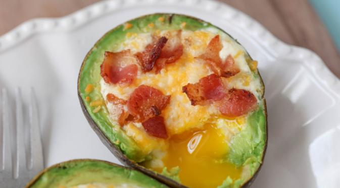 Bacon and Egg-Stuffed Avocado.| Via: purewow.com