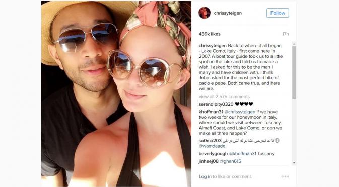John Legend dan Chrissy Teigen mendatangi tempat mereka menikah di Danau Como, Italia. (via. Instagram)