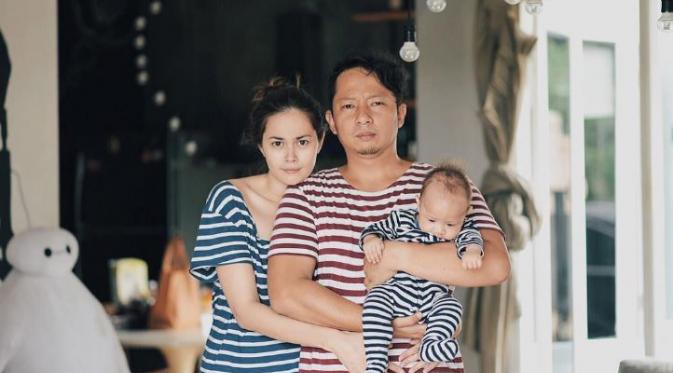 Potret keluarga kecil Ringgo Agus Rahman. (Instagram)