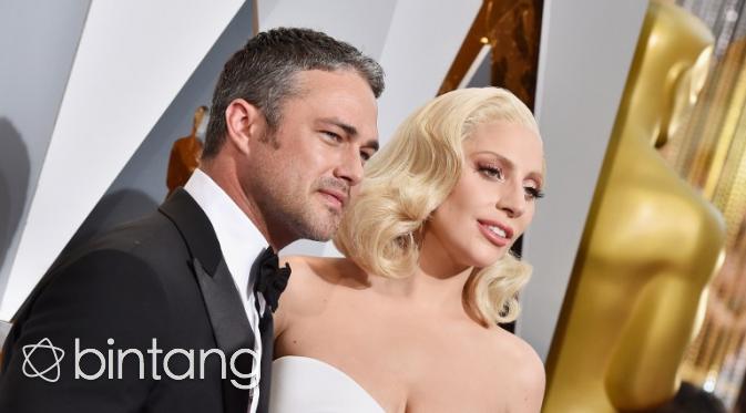 Lady Gaga dan Taylor Kinner (AFP/Bintang.com)