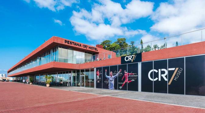 Pestana CR7 Hotel milik bintang tim nasional Portugal, Cristiano Ronaldo. (Mirror).