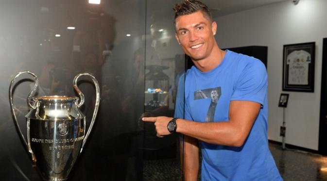 Cristiano Ronaldo masih dalam proses pemulihan cedera lutut.