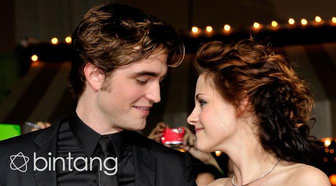 Robert Pattinson dan Kristen Stewart (AFP/Bintang.com)