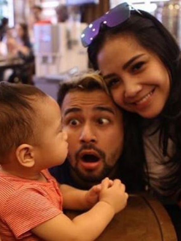 Raffi Ahmad dan Nagita Slavina liburan ke Korea Selatan [foto: instagram/raffinagita1717]