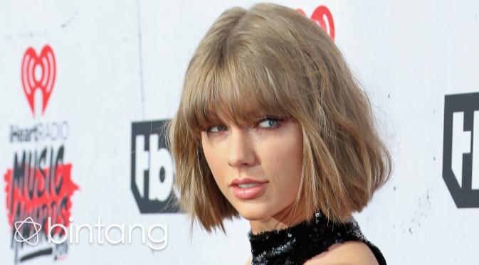 Selama ini, Taylor Swift telah berhasil memerankan peran dengan baik sehingga dirinya selalu mendapatkan simpatik dari publik. (AFP/Bintang.com)